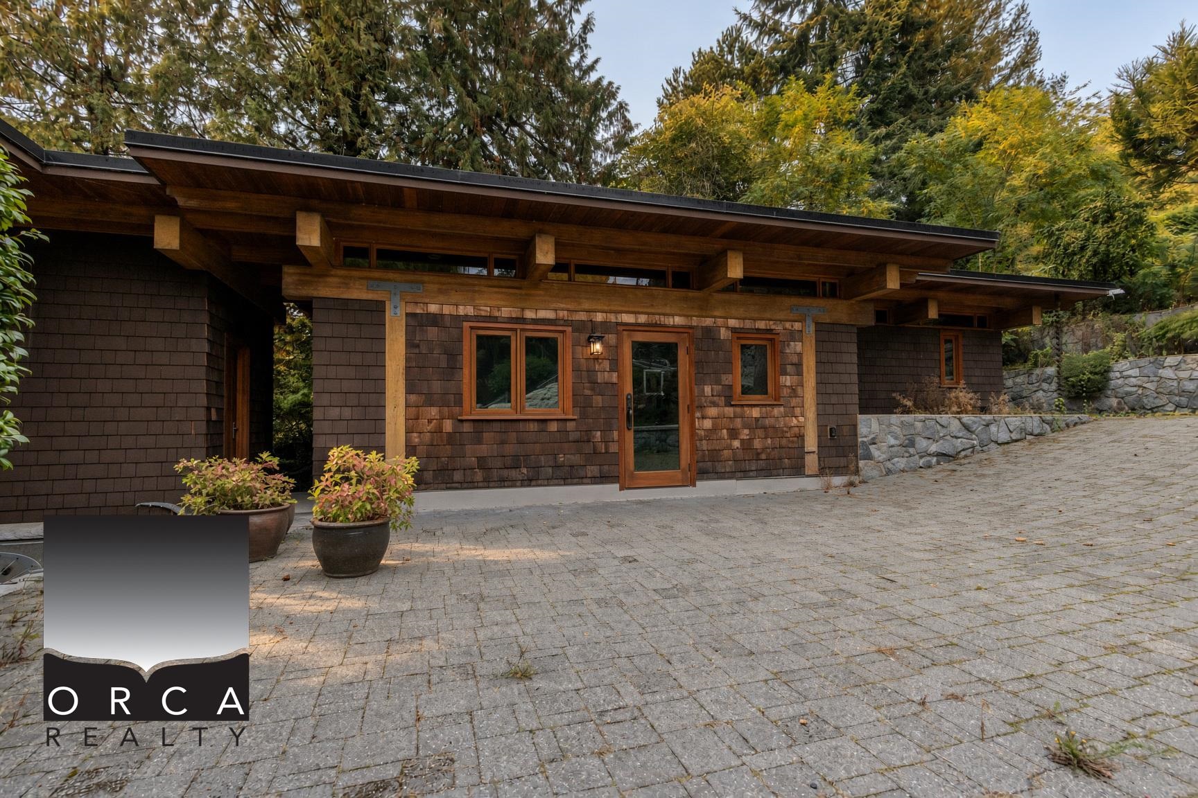 5363 Kew Cliff Road, West Vancouver 2