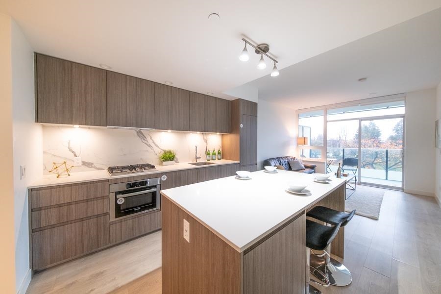 6463 Silver Avenue, Burnaby 2