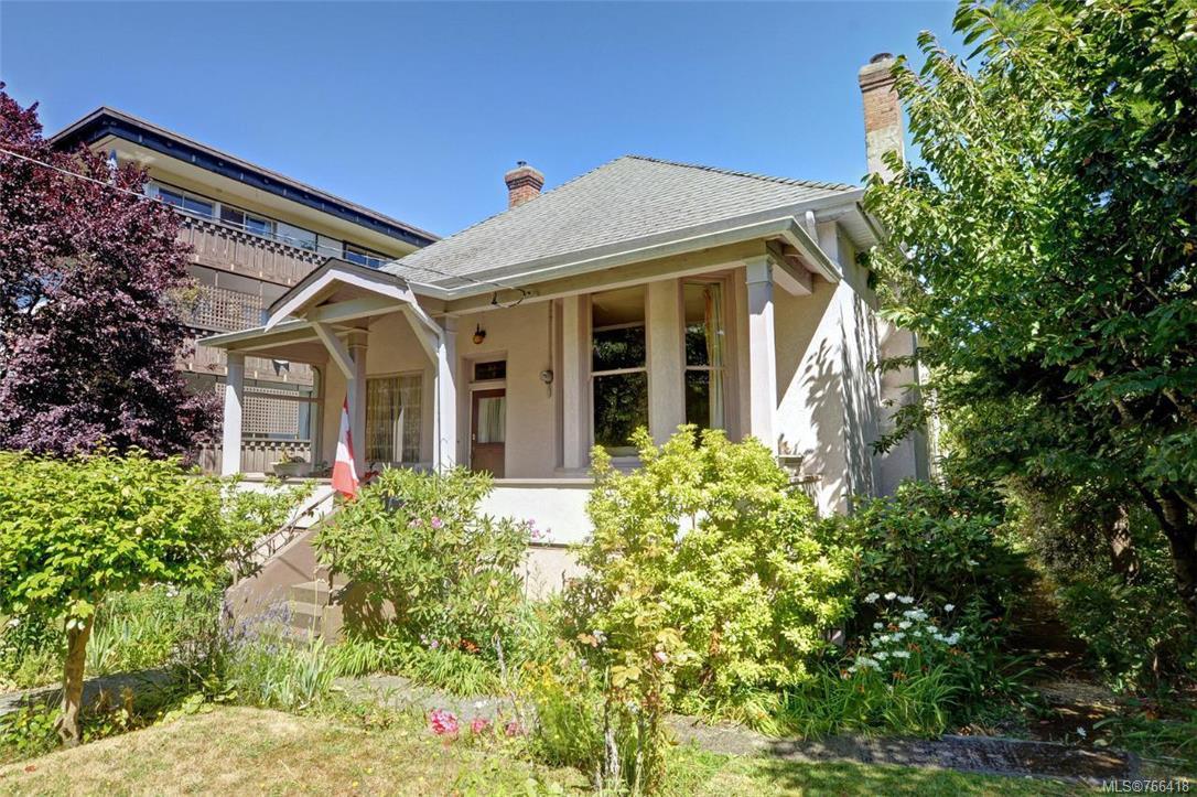 956 Heywood Ave, Victoria, British Columbia V8V2V4 Sold History