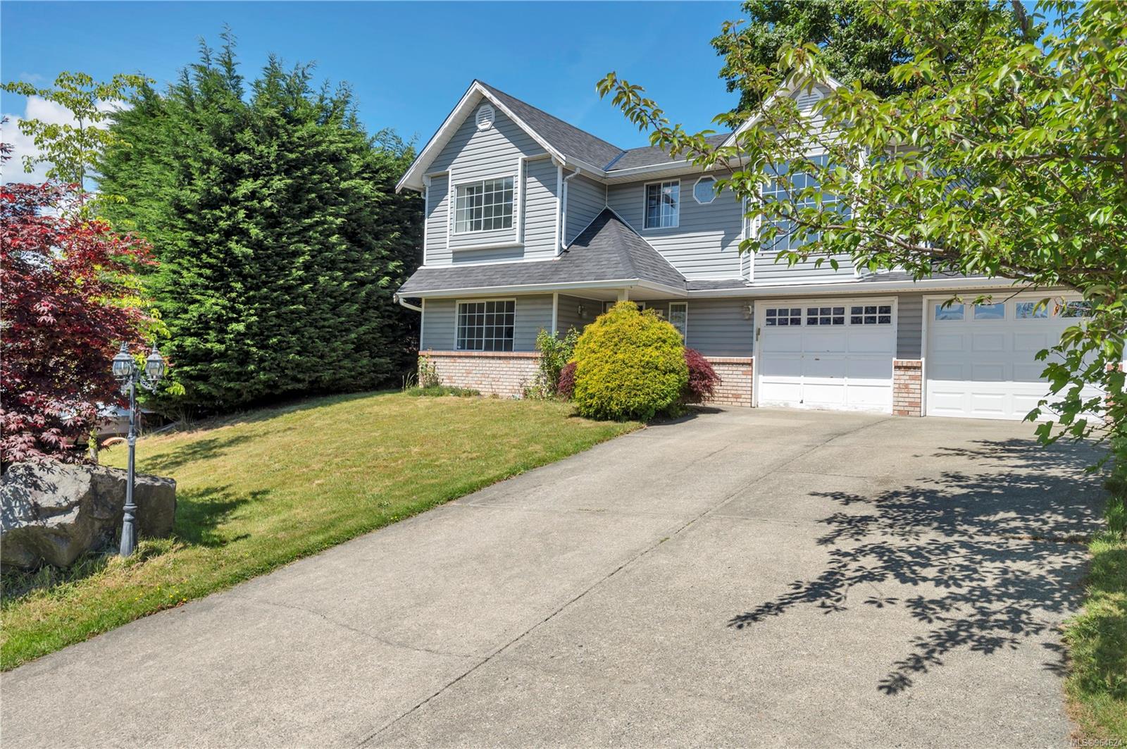 704 Steenbuck Dr, Campbell River, British Columbia V9W7J9 For Sale