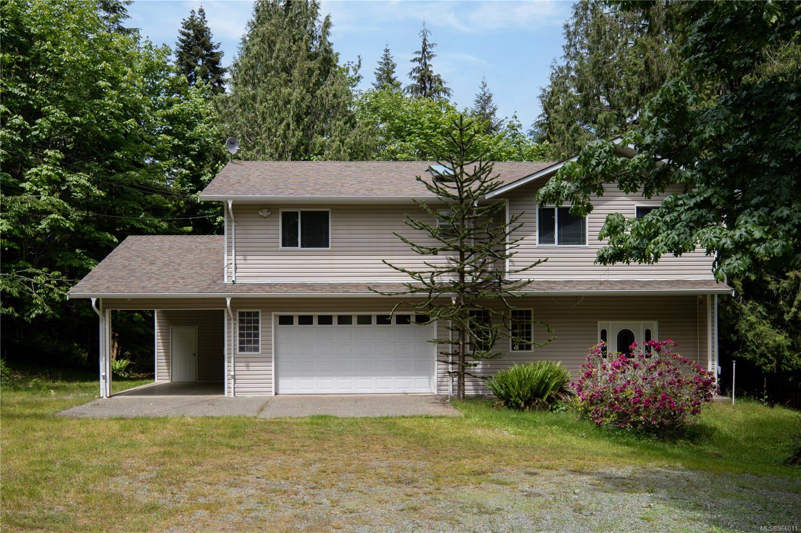 8385 Beaver Rd, Lake Cowichan, British Columbia V0R2G0 For Sale