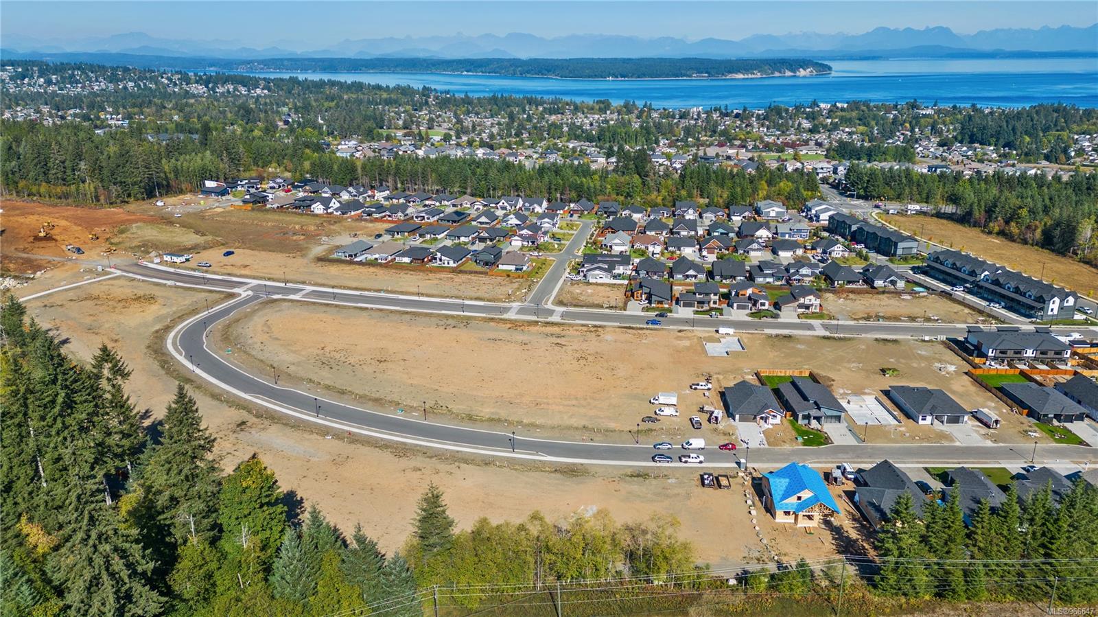 732 Salmonberry St, Campbell River, British Columbia V9H0G1 For Sale