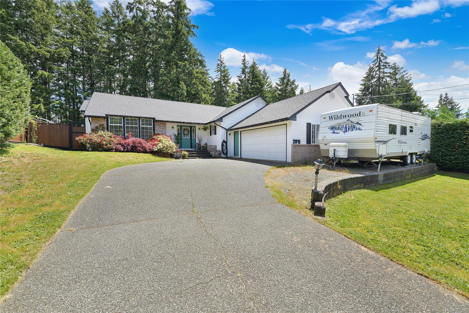 2841 MEADOWVIEW Rd, Shawnigan Lake, British Columbia V0R2W1 Sold