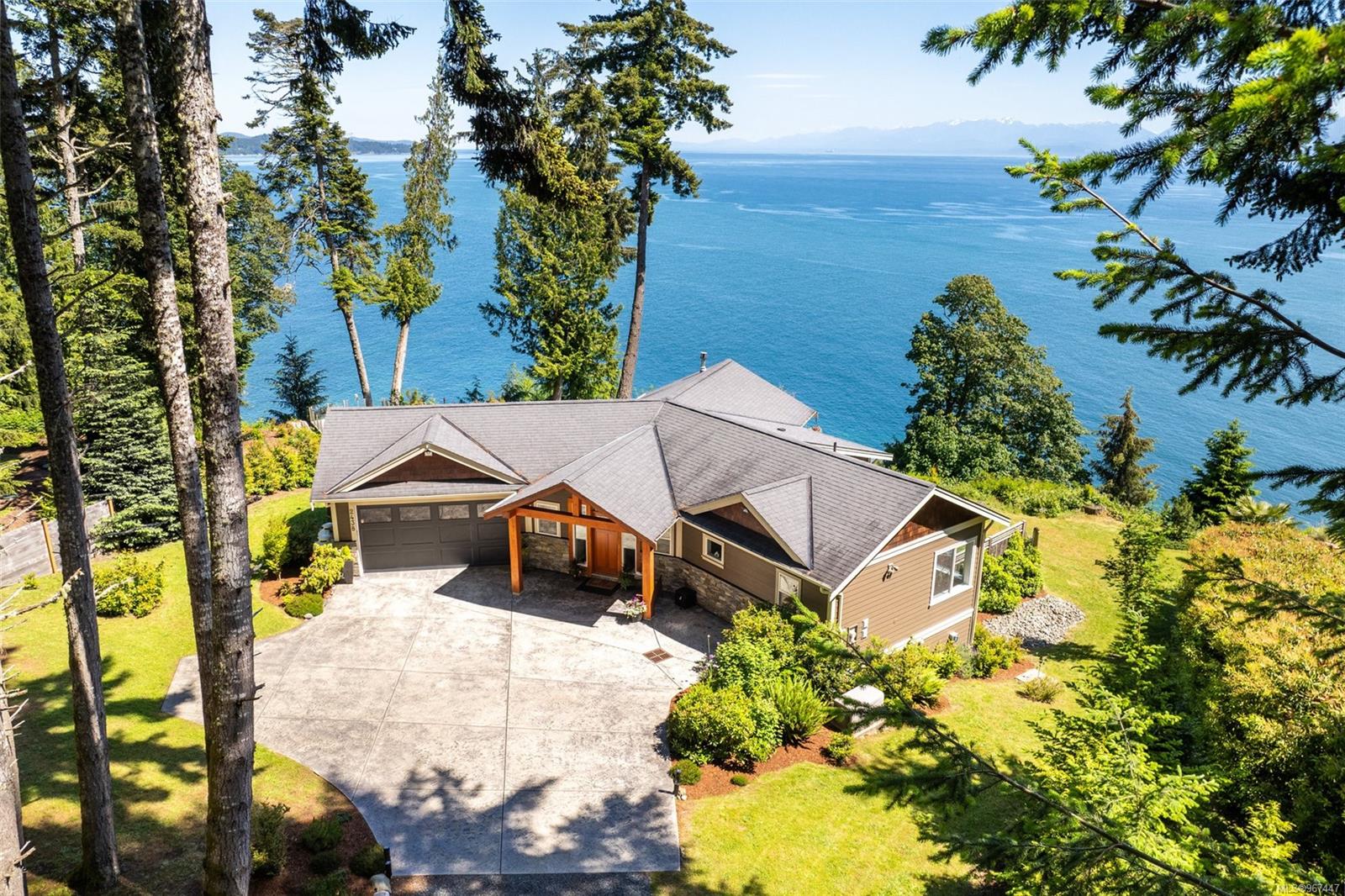 2438 Lighthouse Point Rd, Sooke, British Columbia V9Z1G7 Sold History