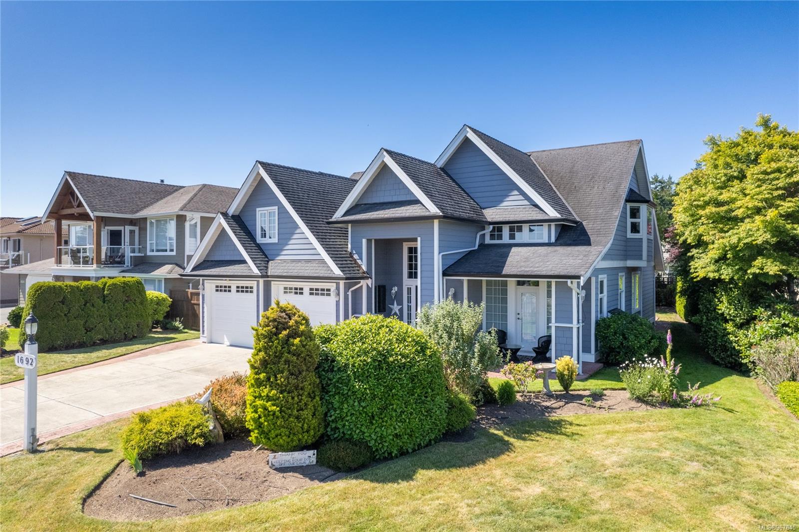 1692 Admiral Tryon Blvd, Parksville, British Columbia V9P1Y1 For Sale