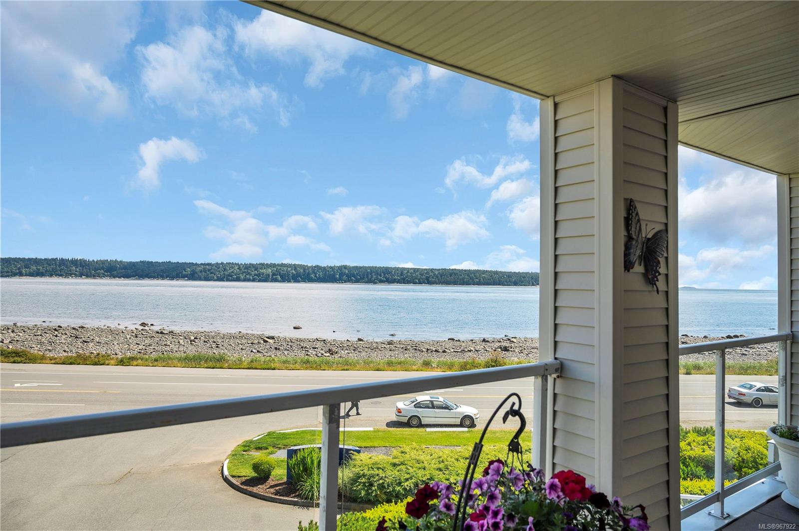 202 350 Island Hwy S, Campbell River, British Columbia V9W1A5 Listing