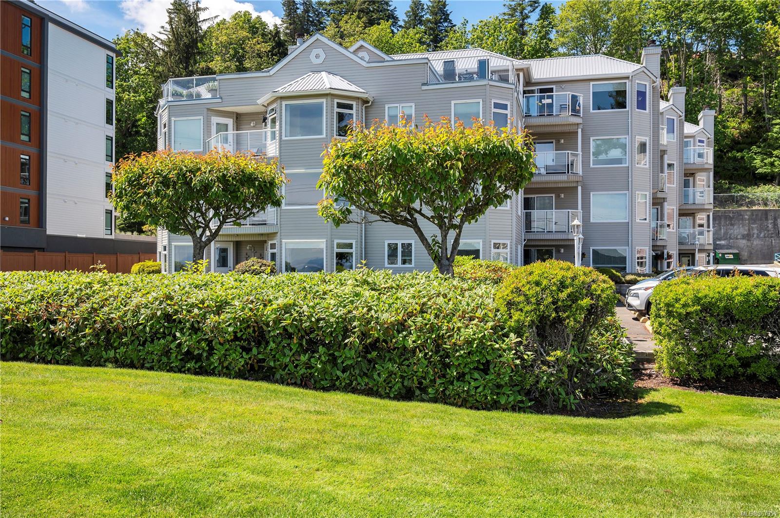 406B 670 Island Hwy S, Campbell River, British Columbia V9W1A6 Sold